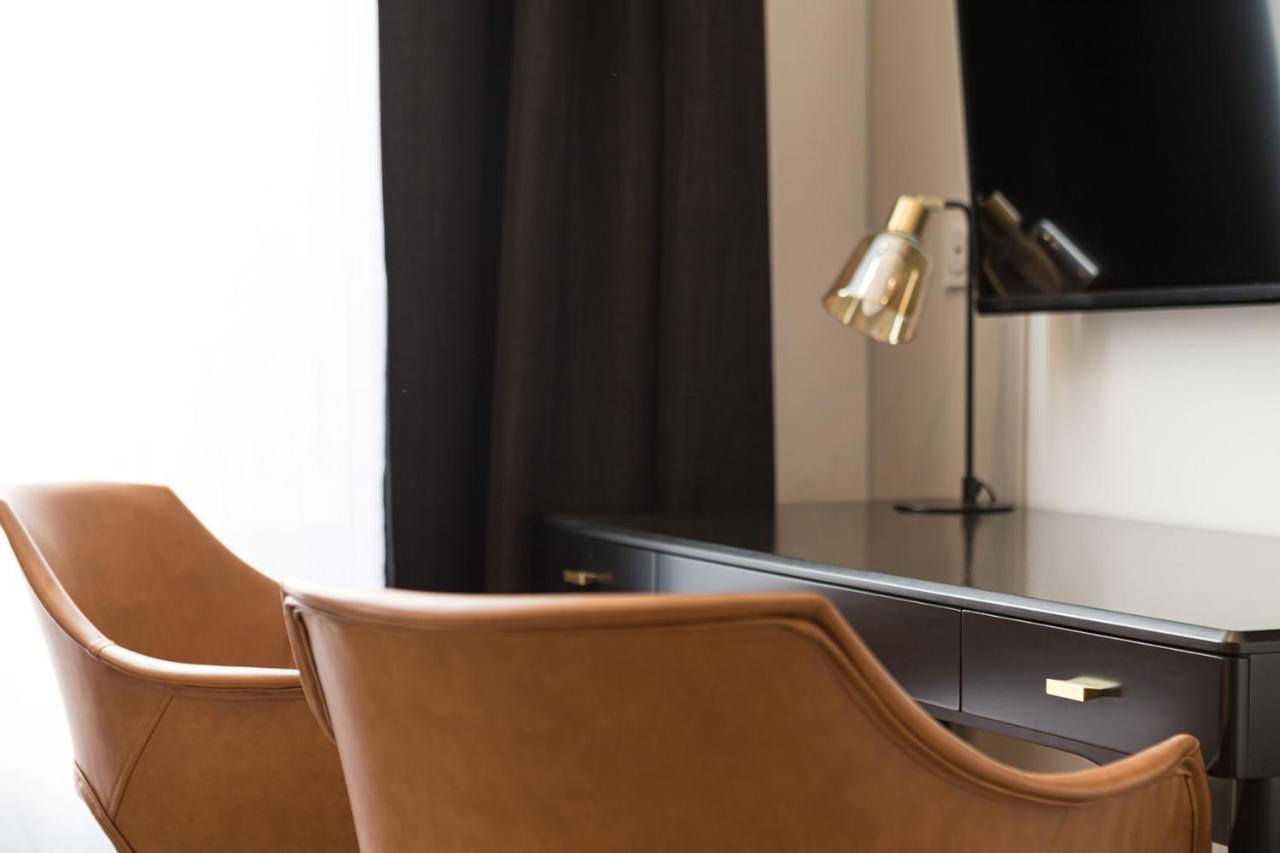 Aparthotel Legend Majestic - Parking Prive Gratuit- Climatisation - Gare - Centre Mâcon